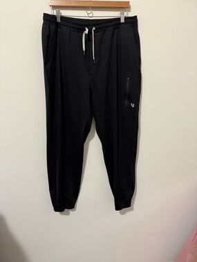 Vuori Black Joggers with Contrast Drawstring